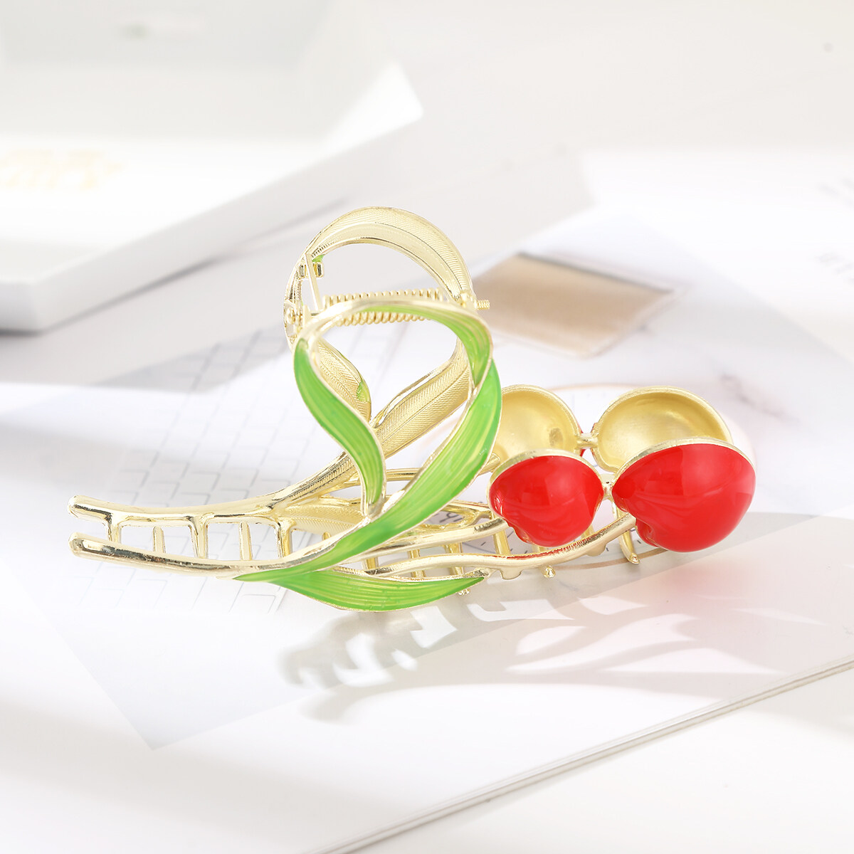 1pc Korean Fashion Creative Fruit Cherry Hair Clip Temperament Girl Small Fresh Grab Hairpin Hair Accessories for Women